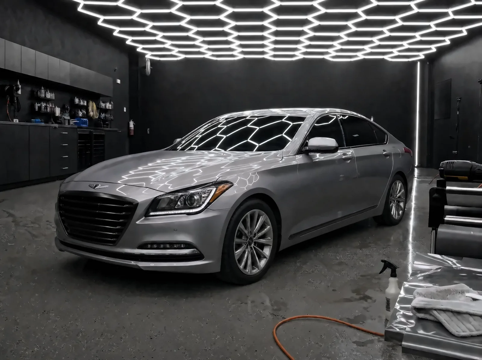 Genesis G80, Chrome delete · gloss black (studio illustration)