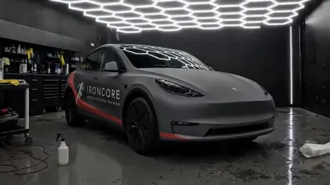 Tesla Model Y, Commercial livery · IRONCORE (fictional brand) (studio illustration), photo 1