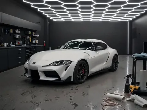Toyota GR Supra, Gloss black roof + hood (studio illustration), photo 2