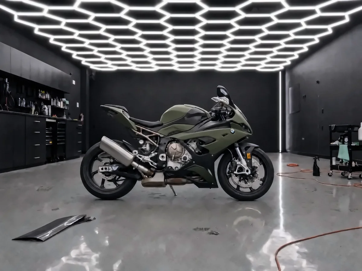 Motorcycle wraps (studio illustration)